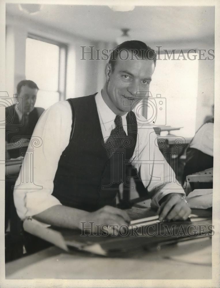 1931 Press Photo Bob Weiland, Chicago White Sox, Draftsman - nes06968 - Historic Images