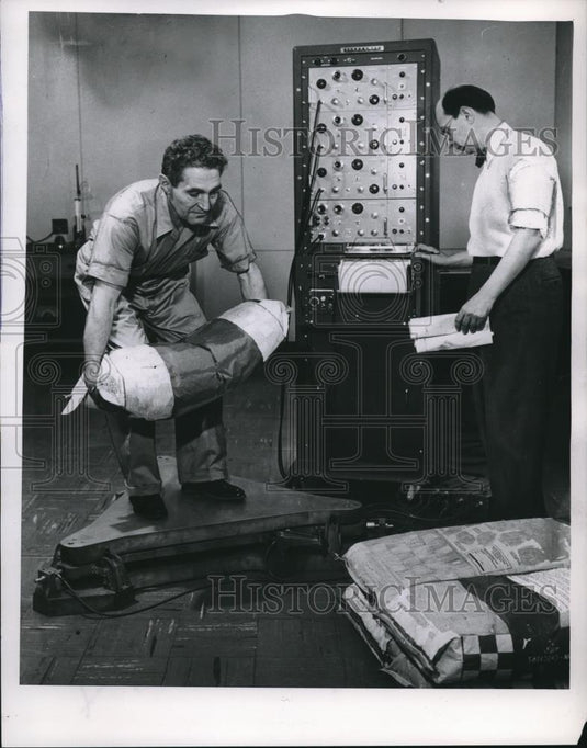 Press Photo Laund Platform at the Dupont Lab - Historic Images