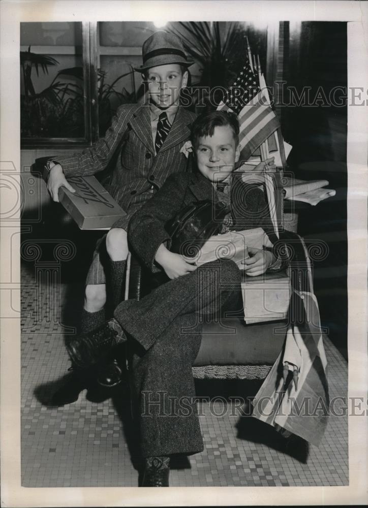 1939 Press Photo Two boys aboard the M.S. Batory in New York - Historic Images