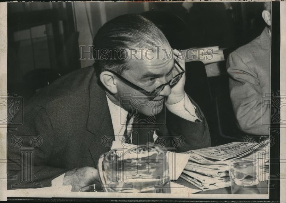 1957 Press Photo Sen. J. Wm. Fulbright Senate Foreign Relations and Armed Srvs - Historic Images