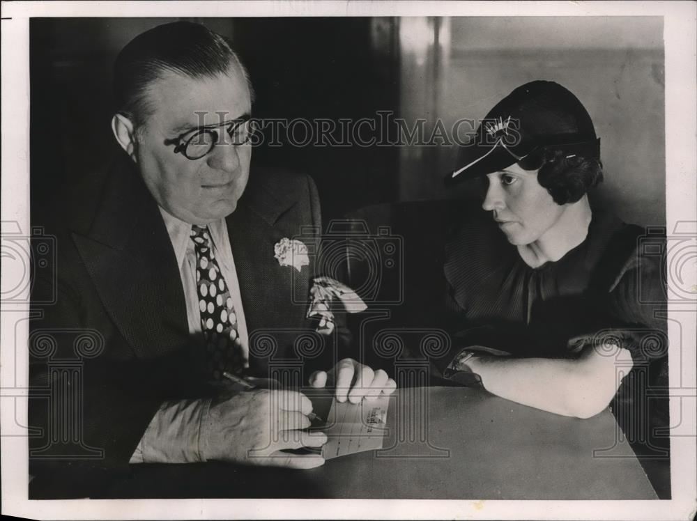 1935 Press Photo Mrs. Ivey Focher - Historic Images