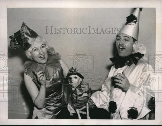 1939 Press Photo Mme Dixie Websterelli Talent Mascot & Dorothy Remington - Historic Images