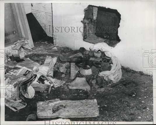 1939 Press Photo Abraham Schwaclkin & Wife's Body Found n Home - Historic Images