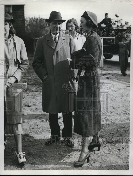 1934 Press Photo Thomas Hitchcock Sr & Mrs Mary Hitchcock Jr - Historic Images
