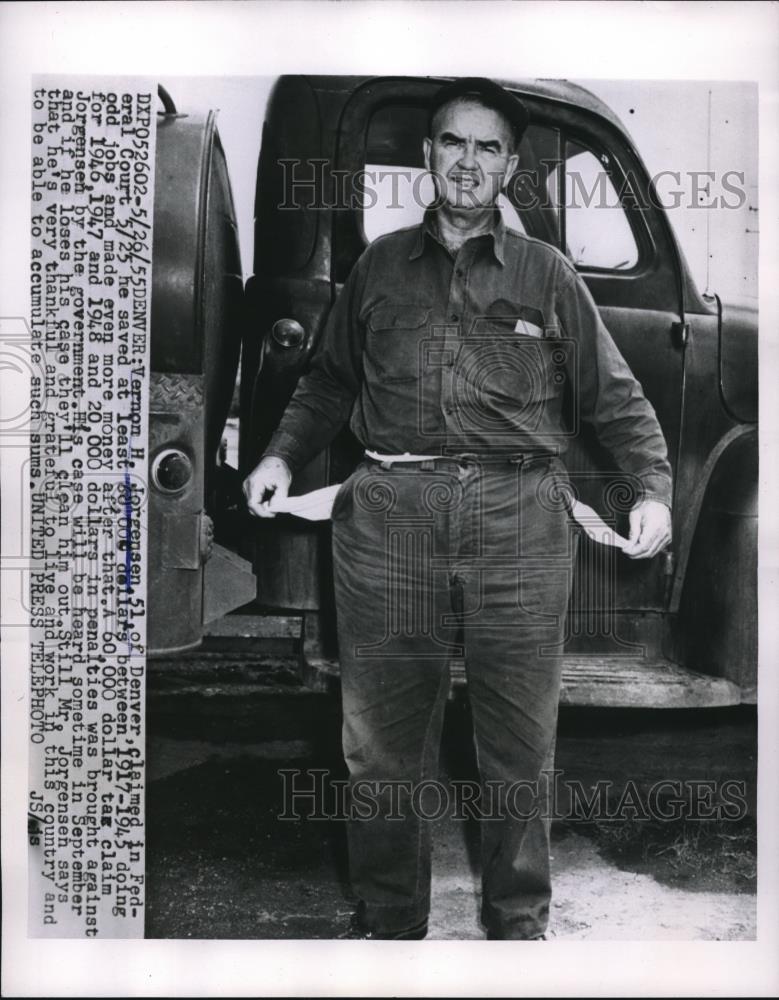 1955 Press Photo Denver, Colo Vernon Jorgenson at court for tax violations - Historic Images