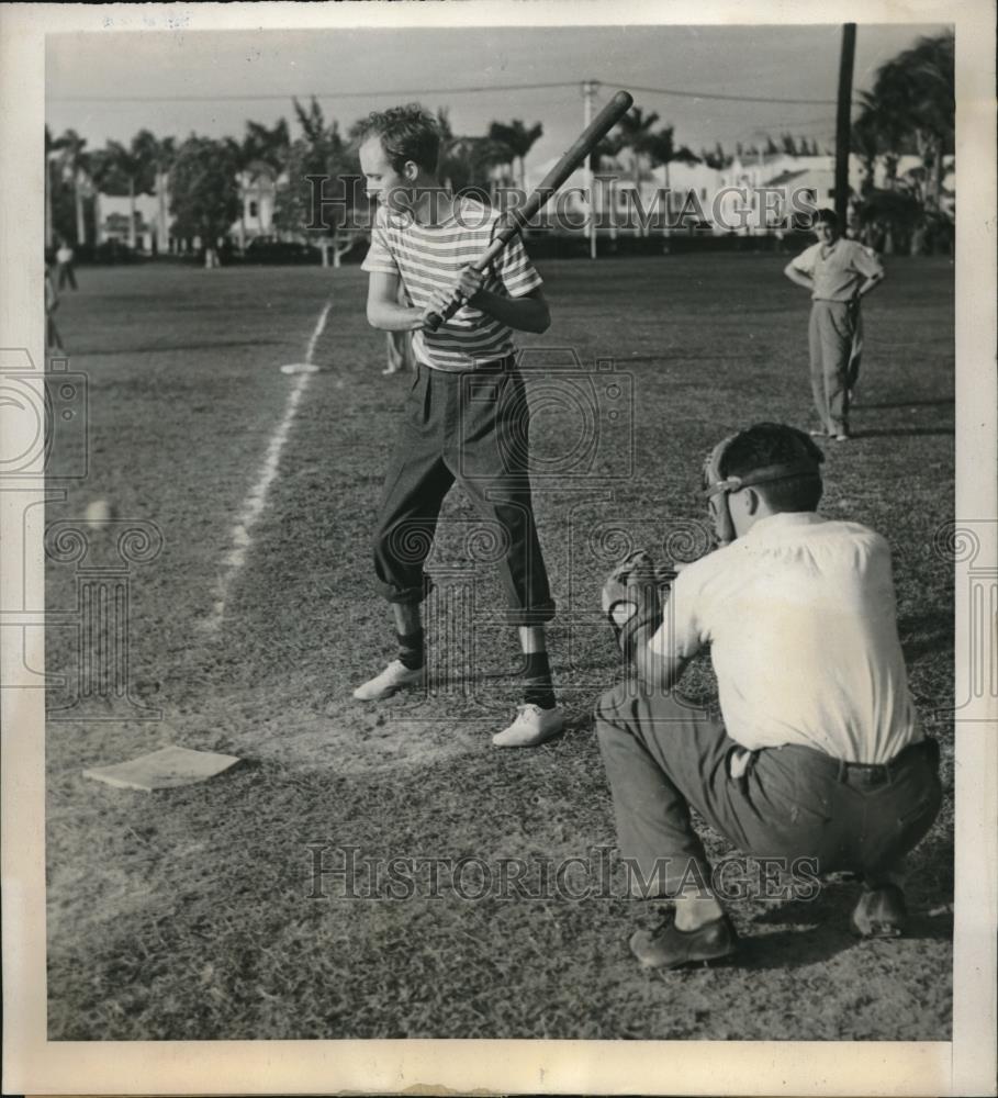 1939 Press Photo Palm Beach, Fla Ed McLean Jr at baseball with police team - Historic Images