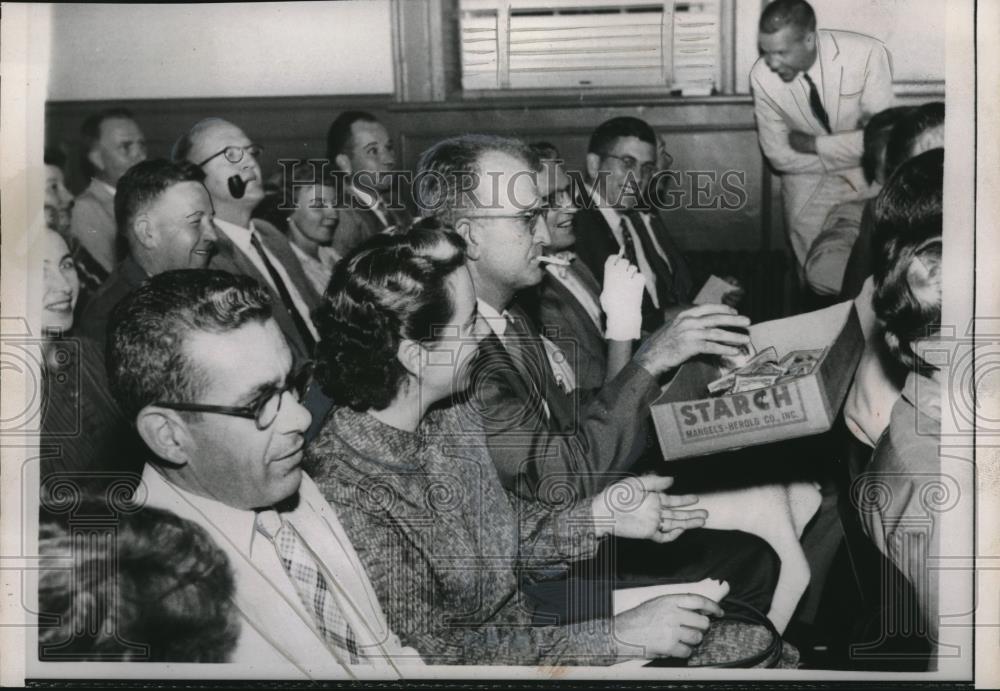 1958 Press Photo Members of Committee for Public Education Contributions - Historic Images