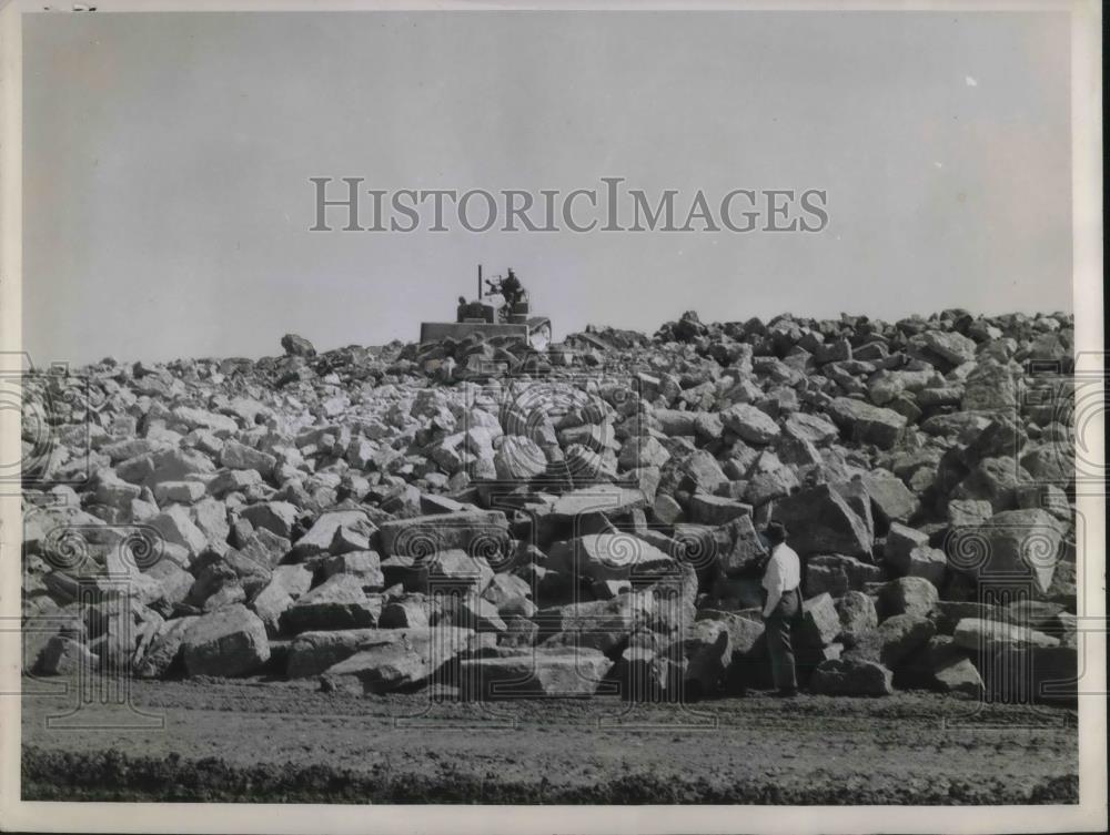 1953 Press Photo Tuttle Creek Dam on Big Blue River in Kansas - neb90713 - Historic Images