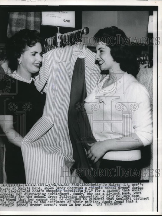 1960 Press Photo Betty Jo Mulvey of Macy's & Sandy Cherniss with School Dress - Historic Images