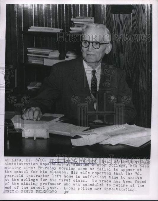 1955 Press Photo Professor Lee A. Wolford of Ashland Junior College - Historic Images