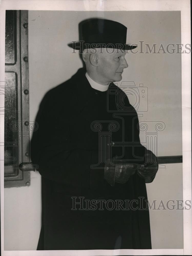 1937 Press Photo Abbe Dimnet, French Priest &amp; Author, Visits New York - Historic Images