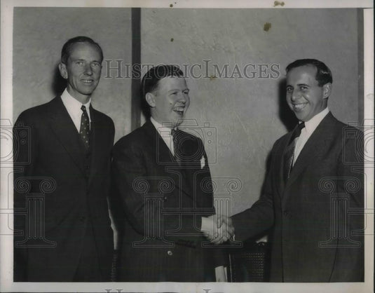 1939 Press Photo Robert McPherran, A. Mitchell Barnes, Waldemar Von Zertwtiz - Historic Images