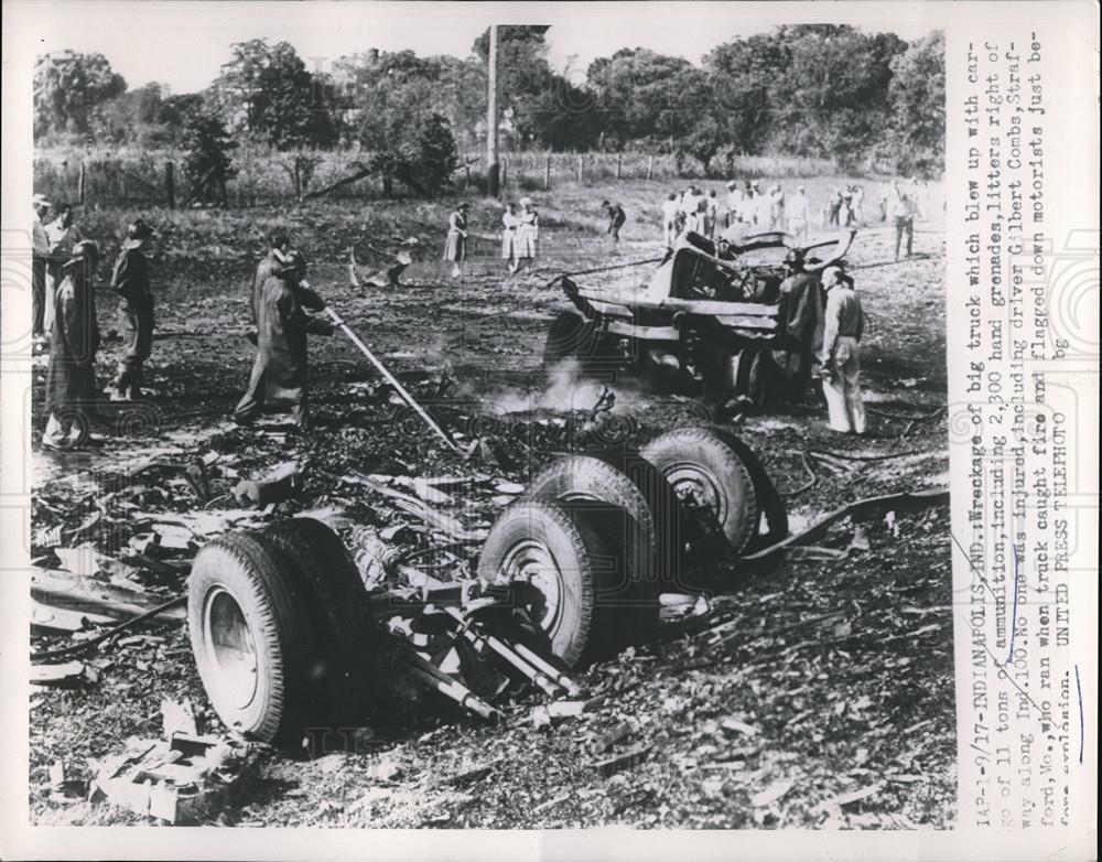 1953 Press Photo Indianapolis, Ind wreckage of semi truck carrying ammo exploded - Historic Images