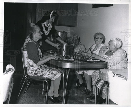 Press Photo Rosalie Toth Sister Mary Jean Theresa Lenkey Mary Walters - Historic Images