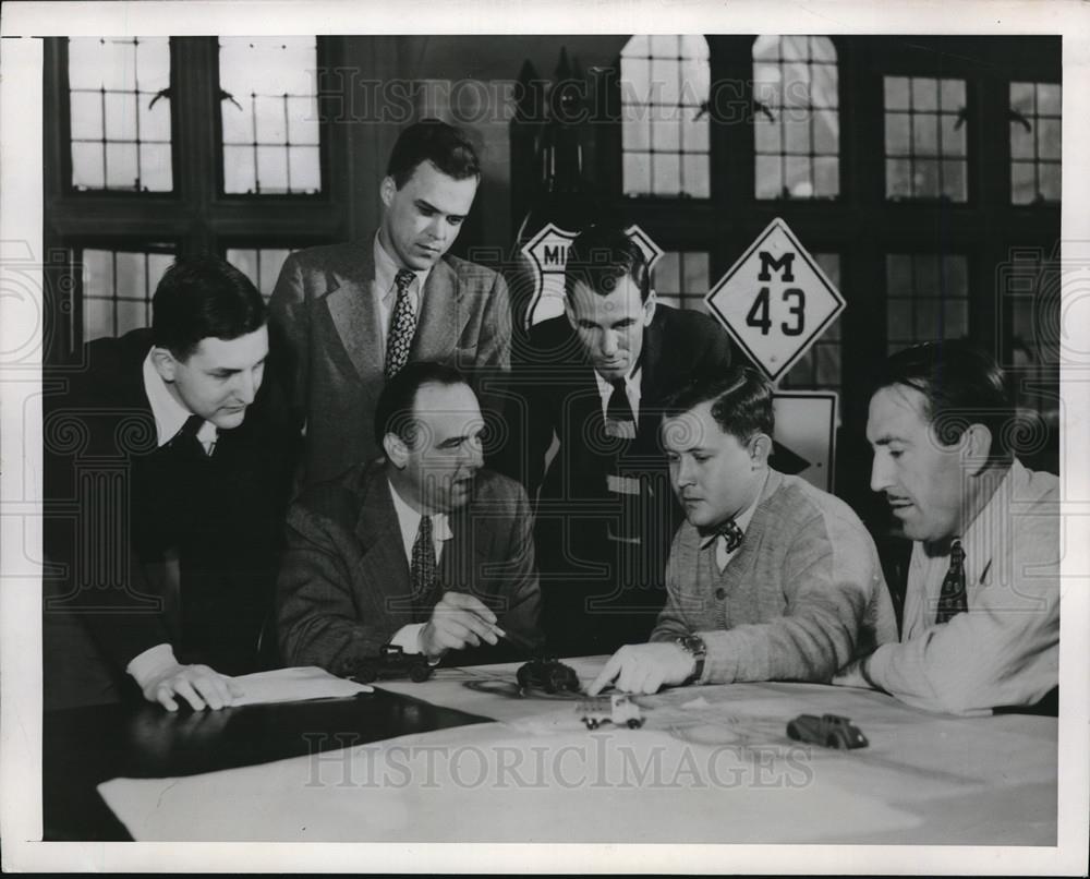 1948 Press Photo Classroom in Yale&#39;s Study of Road Congestion Using Toy Cars - Historic Images