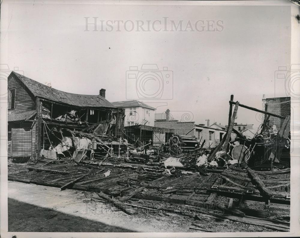 1939 Press Photo 2 Story Frame Laundry Plant in Atlantic City NJ Destroyed Fire - Historic Images