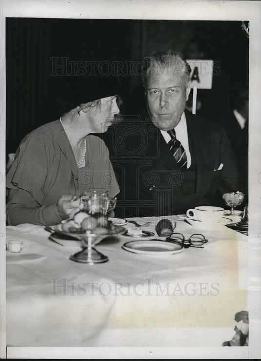 1933 Press Photo Mrs. Winthrop Aldrich & Myron Taylor at Final Report Luncheon - Historic Images
