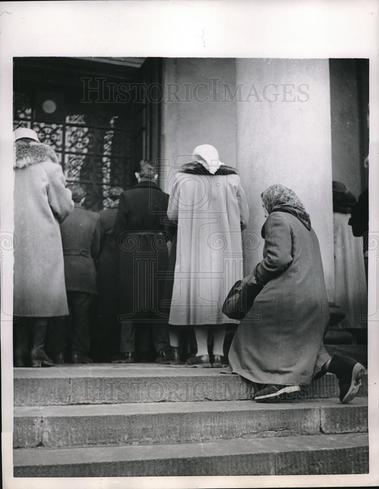 1957 Press Photo Warsaw Poland St Alexander Catholic Church - neb70194 - Historic Images