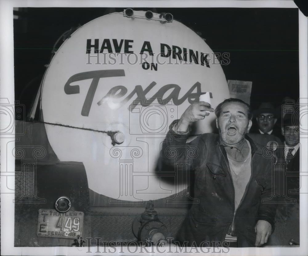 1950 Press Photo Joe Casey Took Drink of water Sample - Historic Images