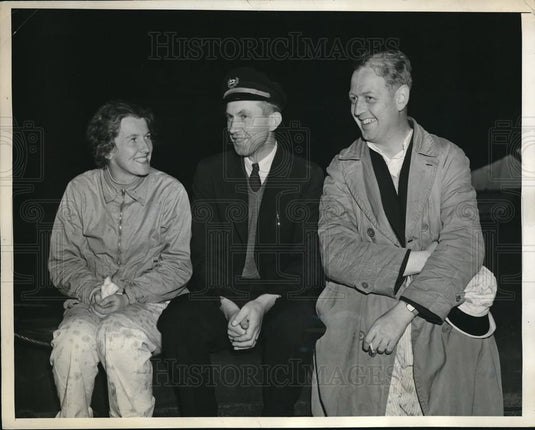 1937 Press Photo Fishermen floated adrift several days before picked up at sea - Historic Images