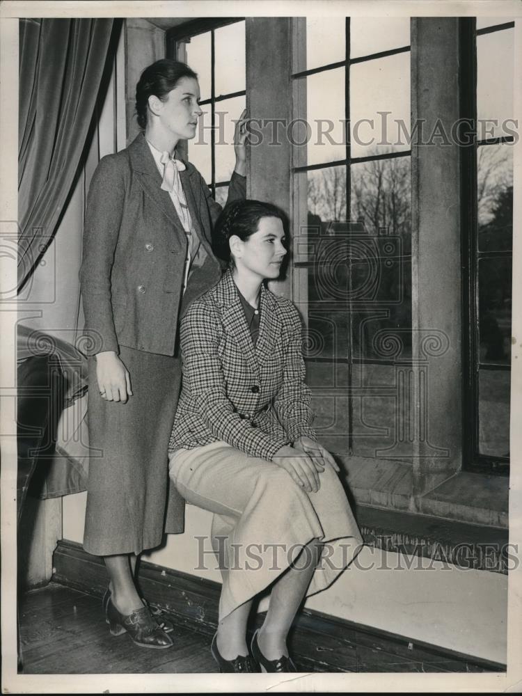 1938 Press Photo Mary Margaret Taylor Wins European Scholarship at Bryn Mawr - Historic Images