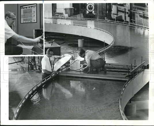 Press Photo Univ of Iowa mapping Missouri River bed with aid of IB computer - Historic Images