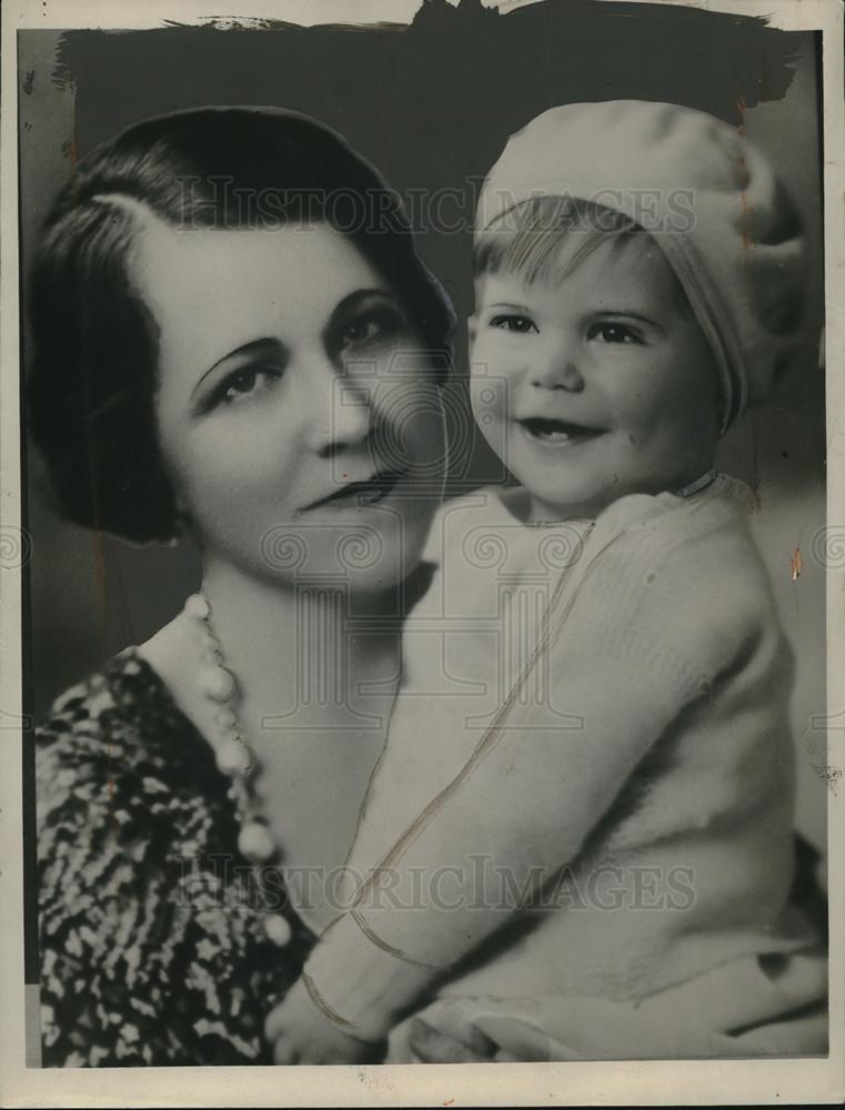 1930 Press Photo Countess Gian Luca Cicogna with her son Count Indevici Cicogna - Historic Images
