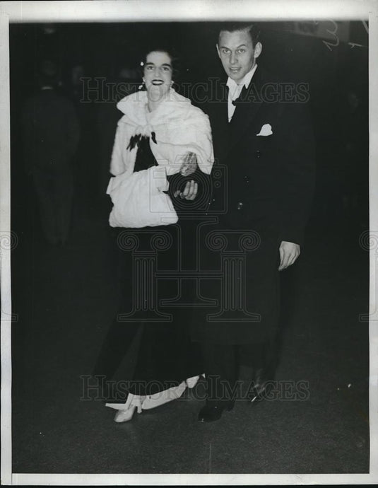 1934 Press Photo Muriel B Richards & Winthrop Gardiner at Madison Square Garden - Historic Images