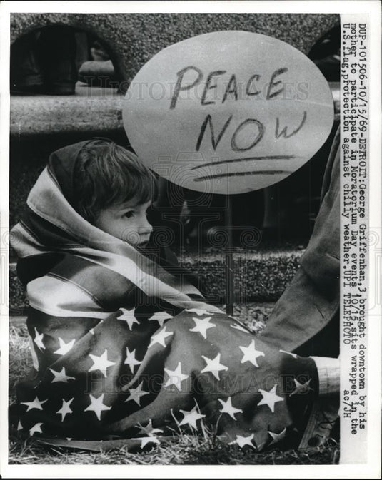 1969 Press Photo George Griffenhan Brought Downtown By Mother To Participate - Historic Images