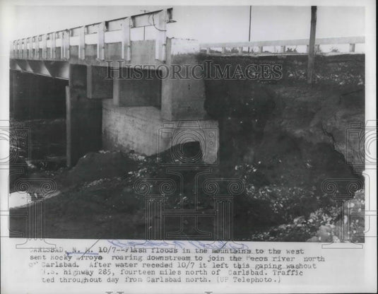 1954 Press Photo Flash Flood Waters in Carlsbad, NM - Historic Images