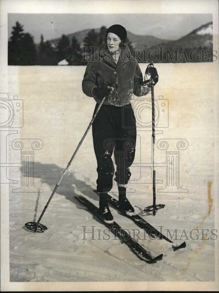 1932 Press Photo Herbert Weston New York City Olympic Games Skier - Historic Images