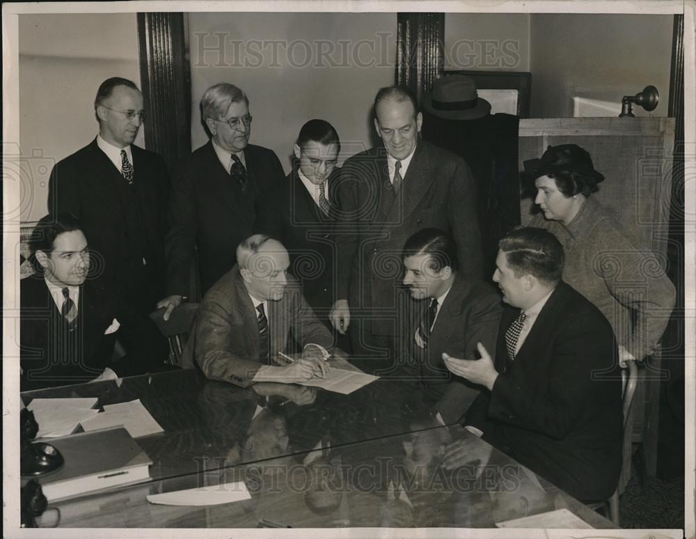 1939 Press Photo New Jersey Workers Alliance Protests Inadequate Relief Funds - Historic Images