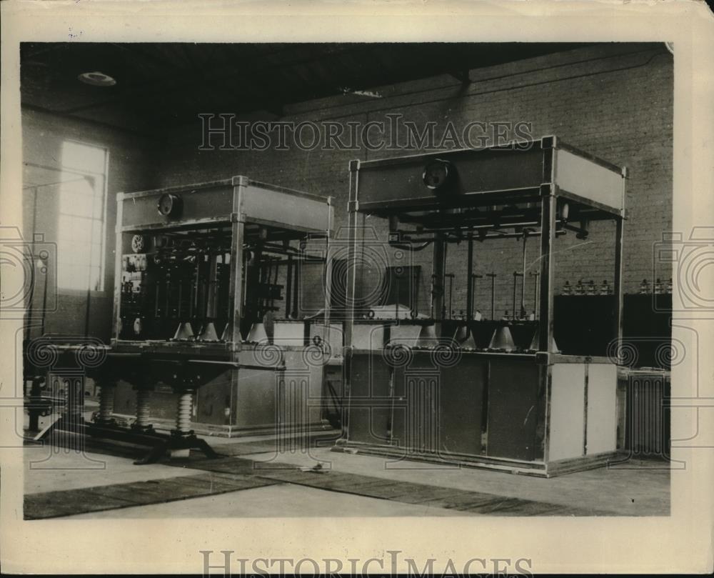 1925 Press Photo Two Rectifier Panels at British Broadcasting Company - Historic Images