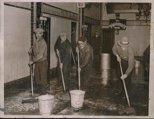 1936 Press Photo Cleaning Hotel Bond Lobby After Flood on Hartford Conn - Historic Images