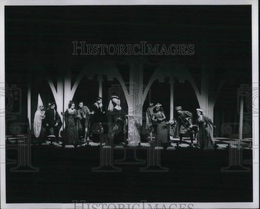 1967 Press Photo Kent State University Production of "Once Upon A Mattress" - Historic Images