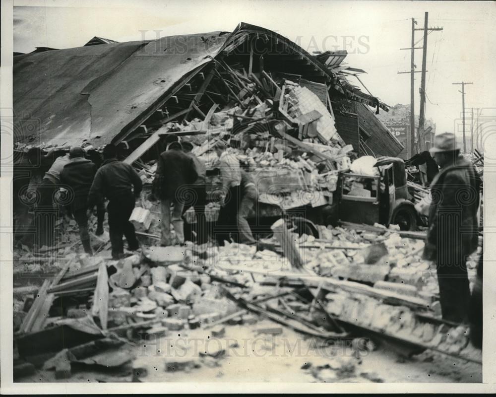 1933 Press Photo Hotel in Compton, California Demolished by Earthquake - Historic Images