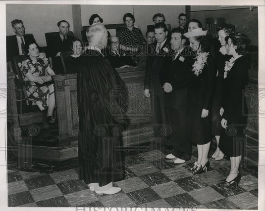 1938 Press Photo Seattle, Wash. Judge M Douglas weds B Minsky & b Gratias - Historic Images