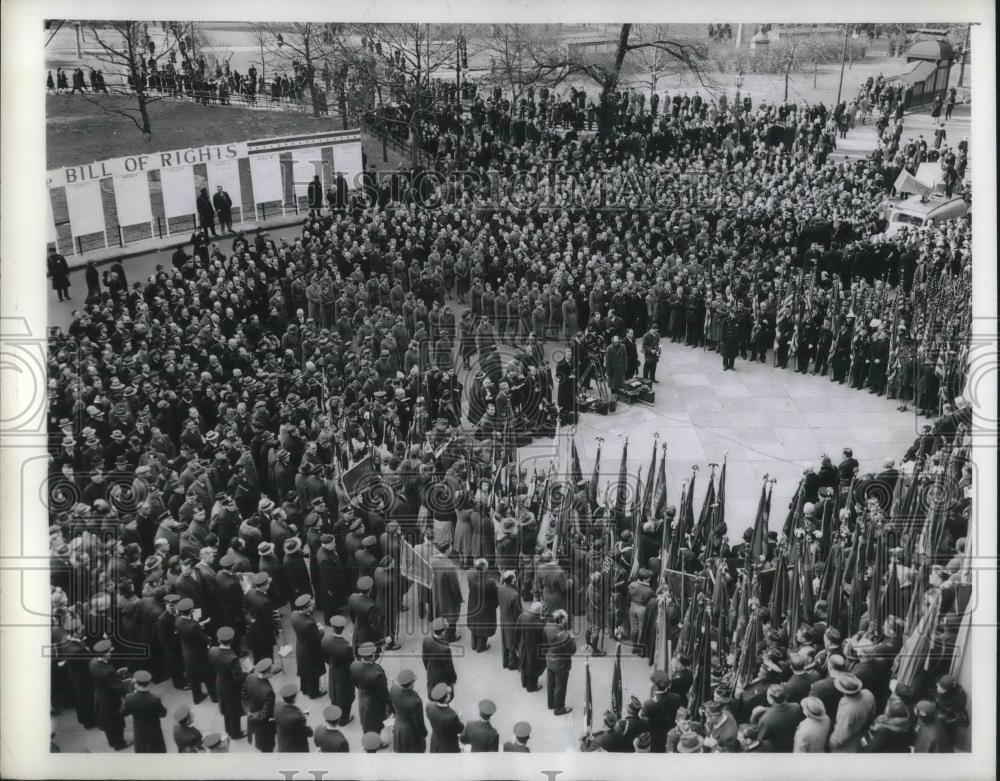 1941 Press Photo NY City Hall Plaza Celebrating 150th Anniversary Bill of Rights - Historic Images