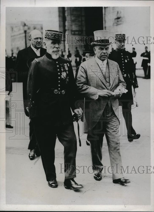 1937 Press Photo Canadian Premier MacKenzie King & Gen Gouraud of France - Historic Images