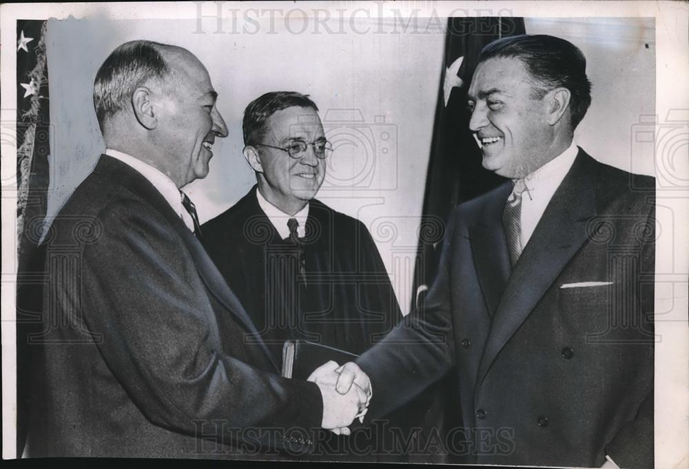 1953 Press Photo D.C. T C Andrews, US IRS Comm, Tres Sec G Humphrey - neb72468 - Historic Images