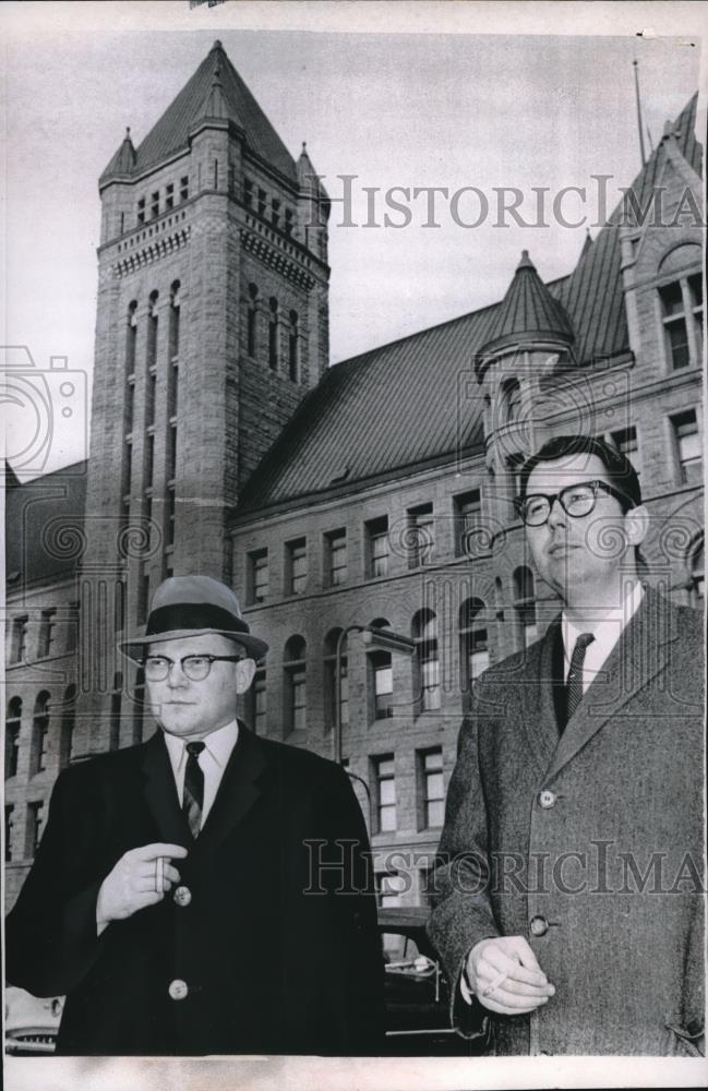 1968 Press Photo T. Eugene thompson Defense Attorney Bill Fallon - neb92608 - Historic Images