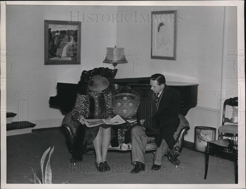 1939 Press Photo Reception Room at The New Cradle Building Evanston Indiana - Historic Images