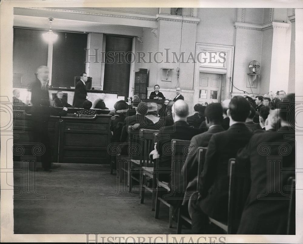 1939 Press Photo Mrs. Susie Martino on Witness Stand at Mrs. C. Farvato Trial - Historic Images