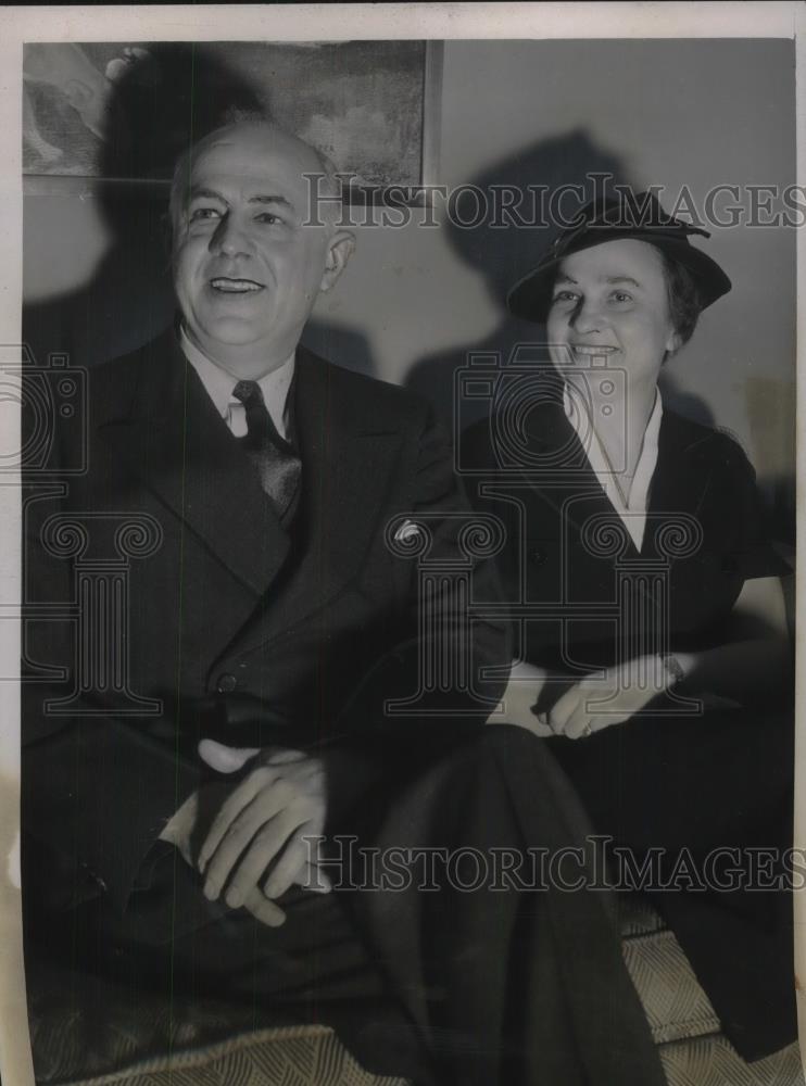 1937 Press Photo Mr &amp; Mrs Clarence Dykstra, new Pres of Univ of Wis - neb74824 - Historic Images