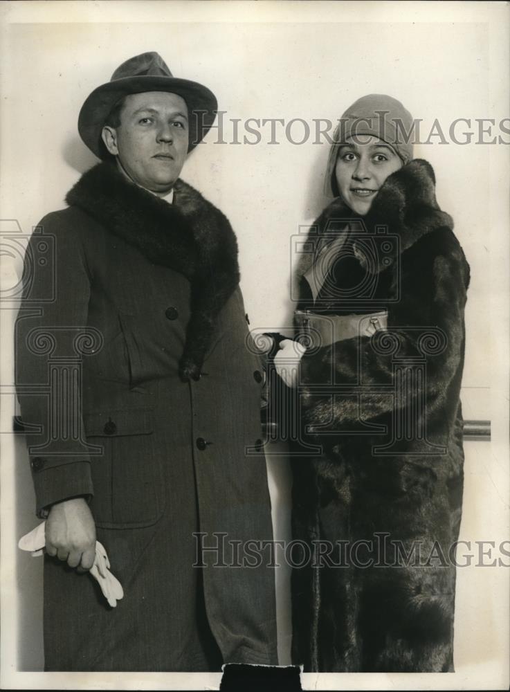 1930 Press Photo Seigfried Toppot, German Opera Star with Wife on S.S. Milwaukee - Historic Images