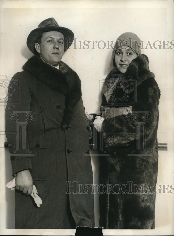 1930 Press Photo Seigfried Toppot, German Opera Star with Wife on S.S. Milwaukee - Historic Images