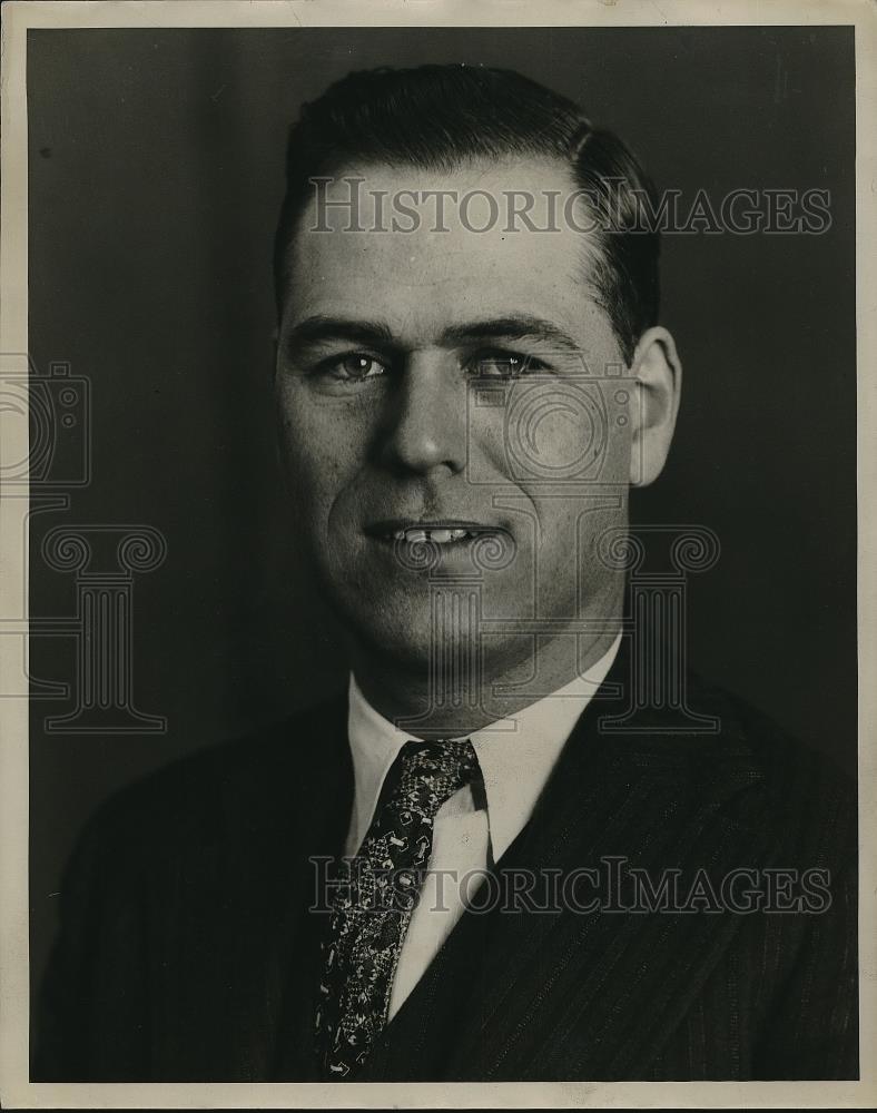 1930 Press Photo Chan Coulter, track coach with W, Reserve - Historic Images