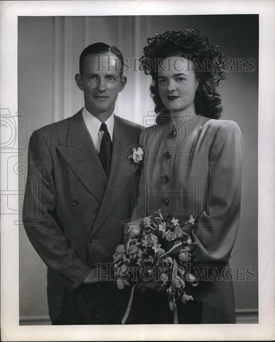 1946 Press Photo John L. Grant and Eileen Gilbride - neb74450 - Historic Images