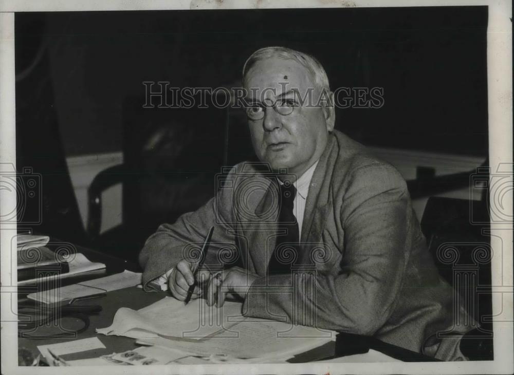 1933 Press Photo Former Harvard Prof. working in the treasury Department - Historic Images