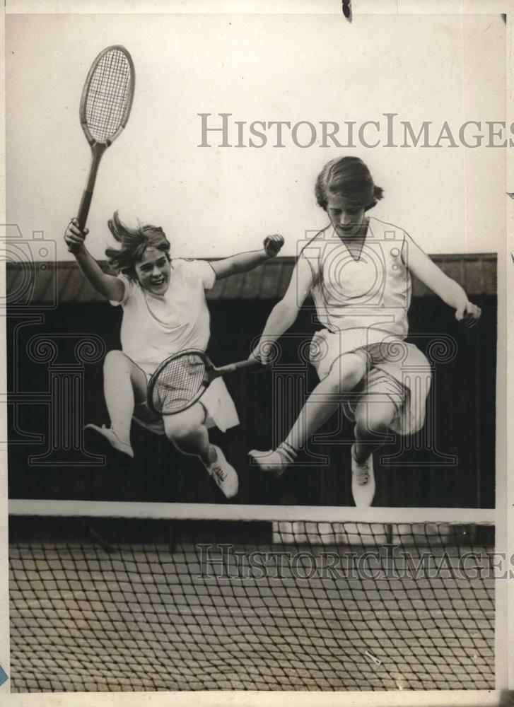 1928 Press Photo Queen Club, London schoolgirls at tennis matches - Historic Images